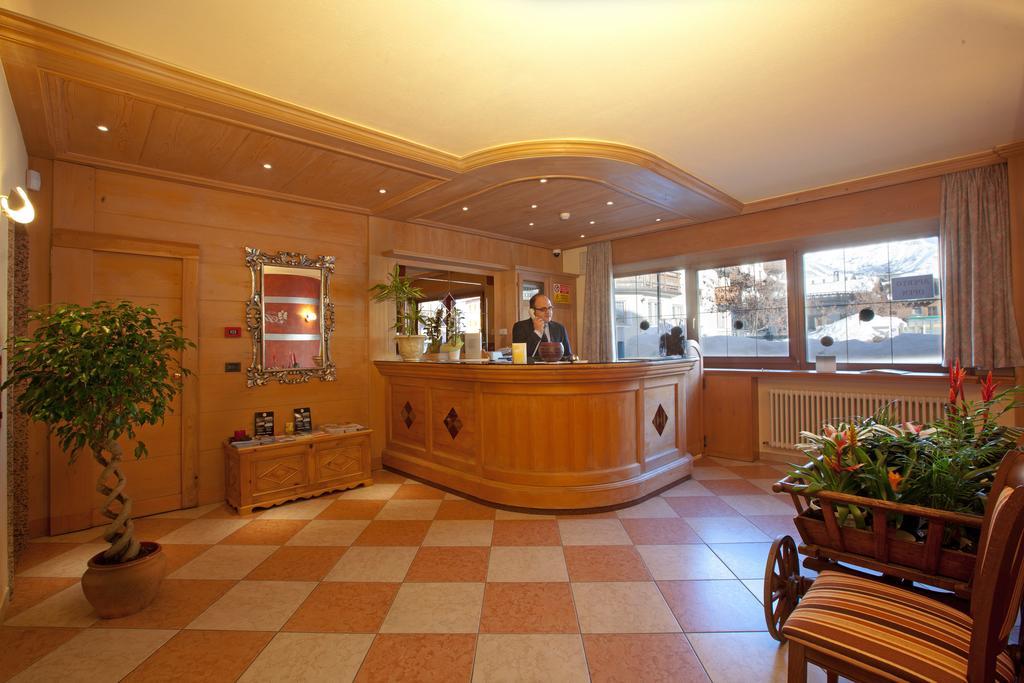 Hotel Angelica Livigno Exterior foto